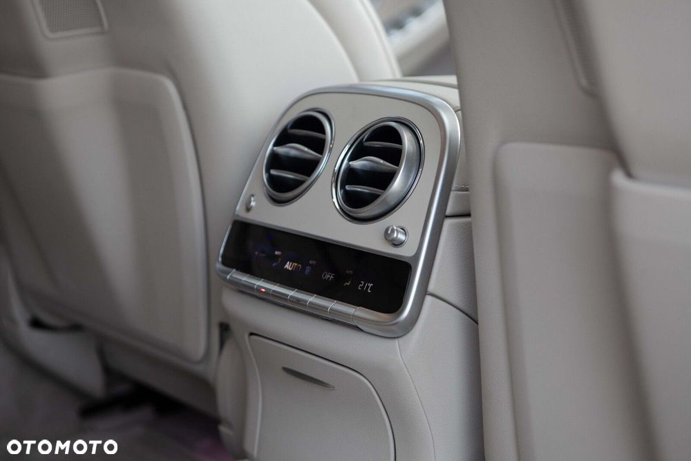 Mercedes-Benz Klasa S 400 d 4-Matic L 9G-TRONIC - 32