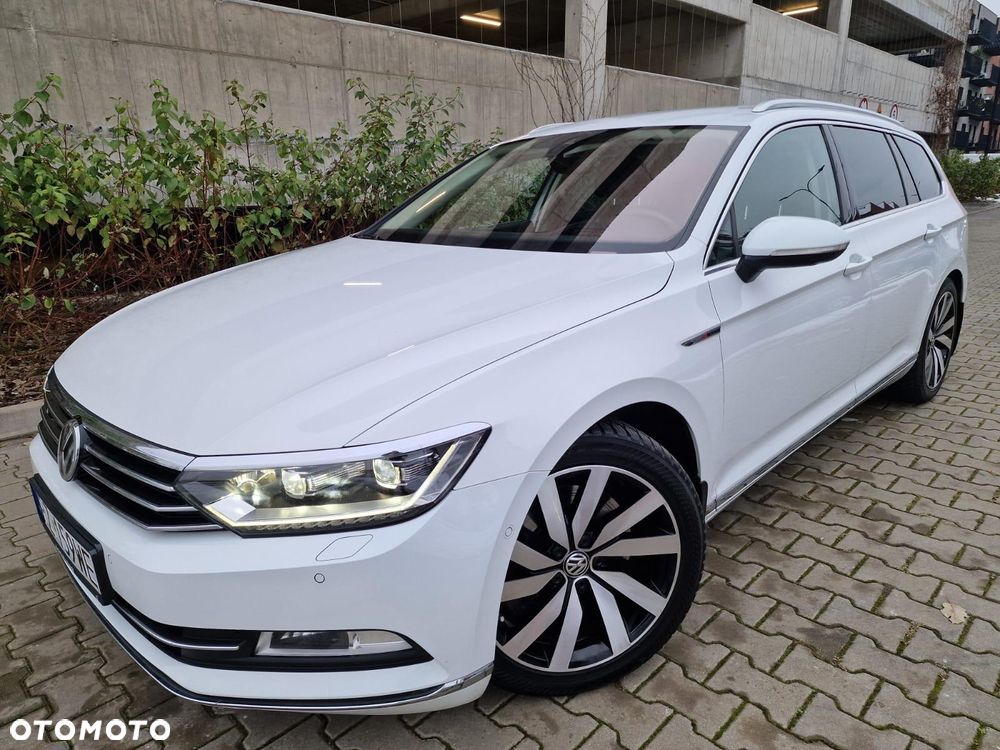Volkswagen Passat - 1