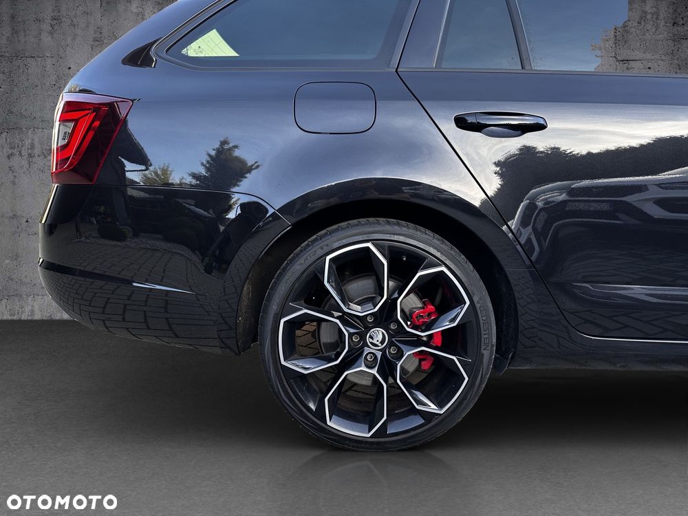 Skoda Octavia 2.0 TSI RS Challenge 245 DSG - 36