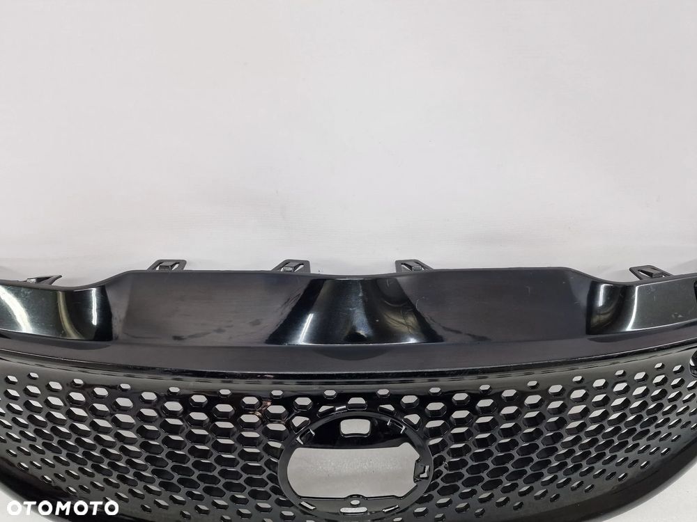 SMART FORFOUR II 2 14- ATRAPA / GRILL PRZEDNI PRZÓD , NR 622564052R / A4538881523 , NR AUKCJI GR371 - 6