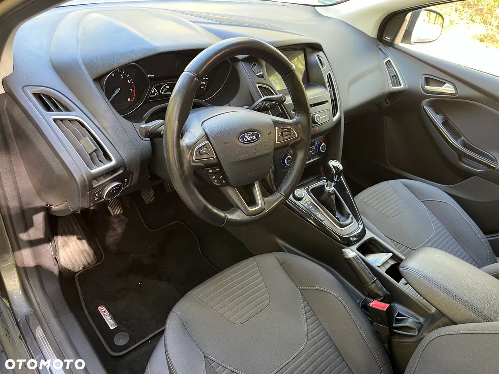 Ford Focus - 9