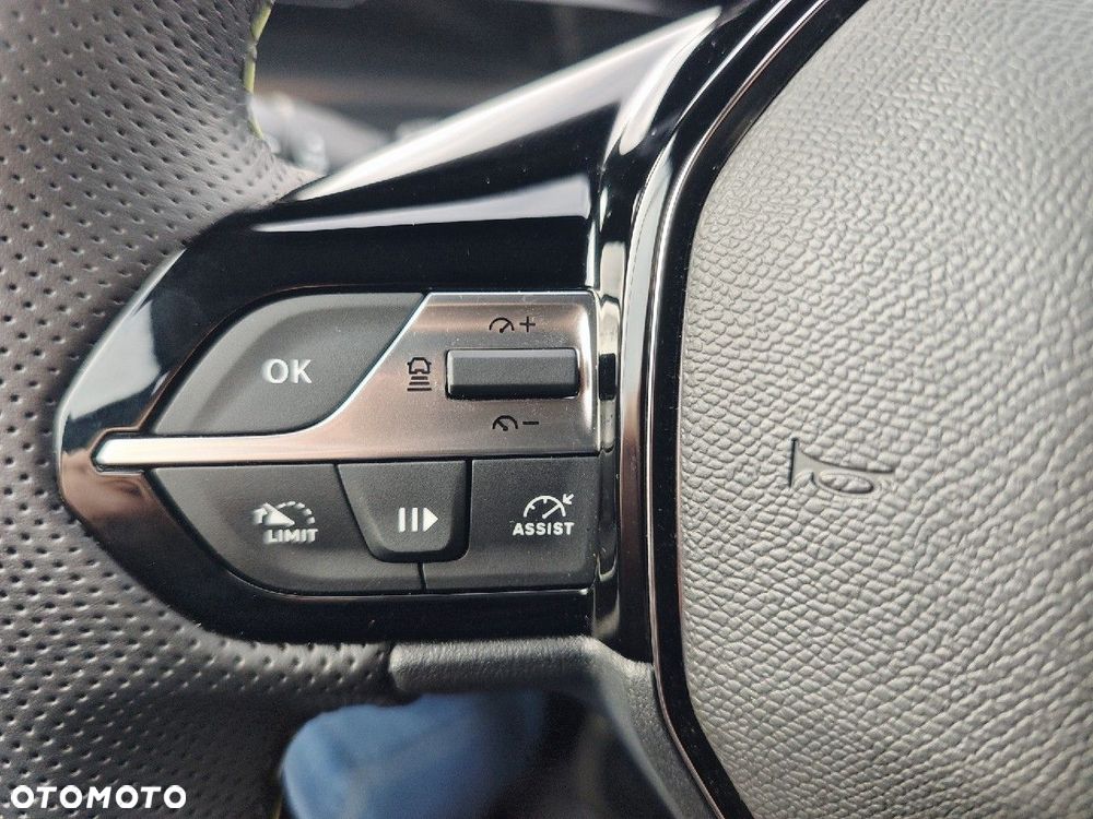 Peugeot 408 1.2 PureTech mHEV GT S&S e-DSC6 - 24