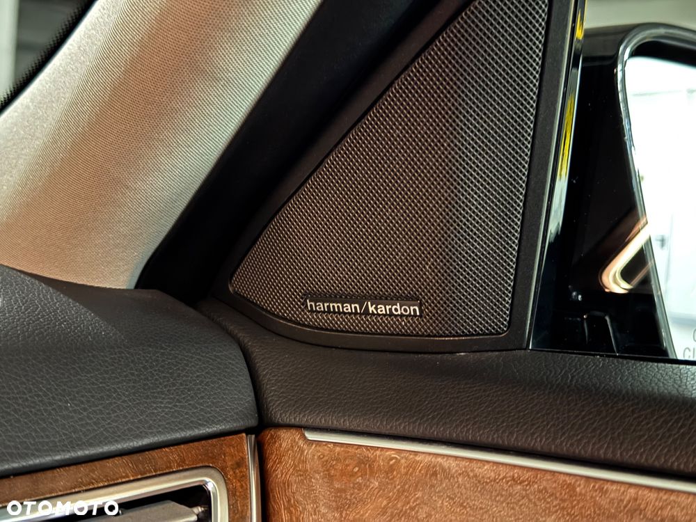 Mercedes-Benz Klasa E - 28