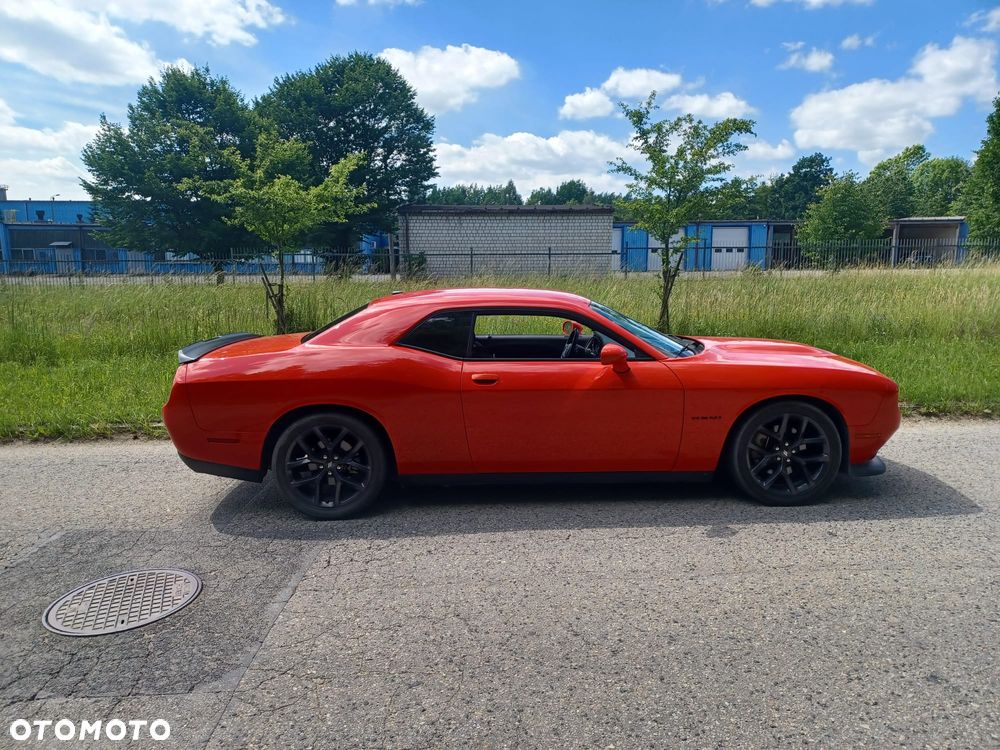 Dodge Challenger 5.7 R/T - 8