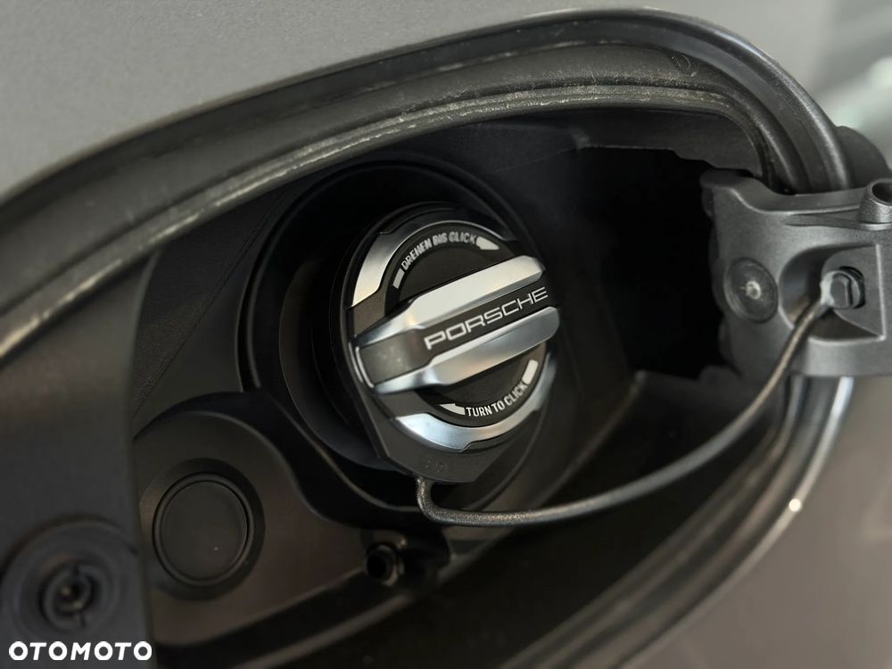 Porsche Cayenne E-Hybrid PHEV Black Edition - 17