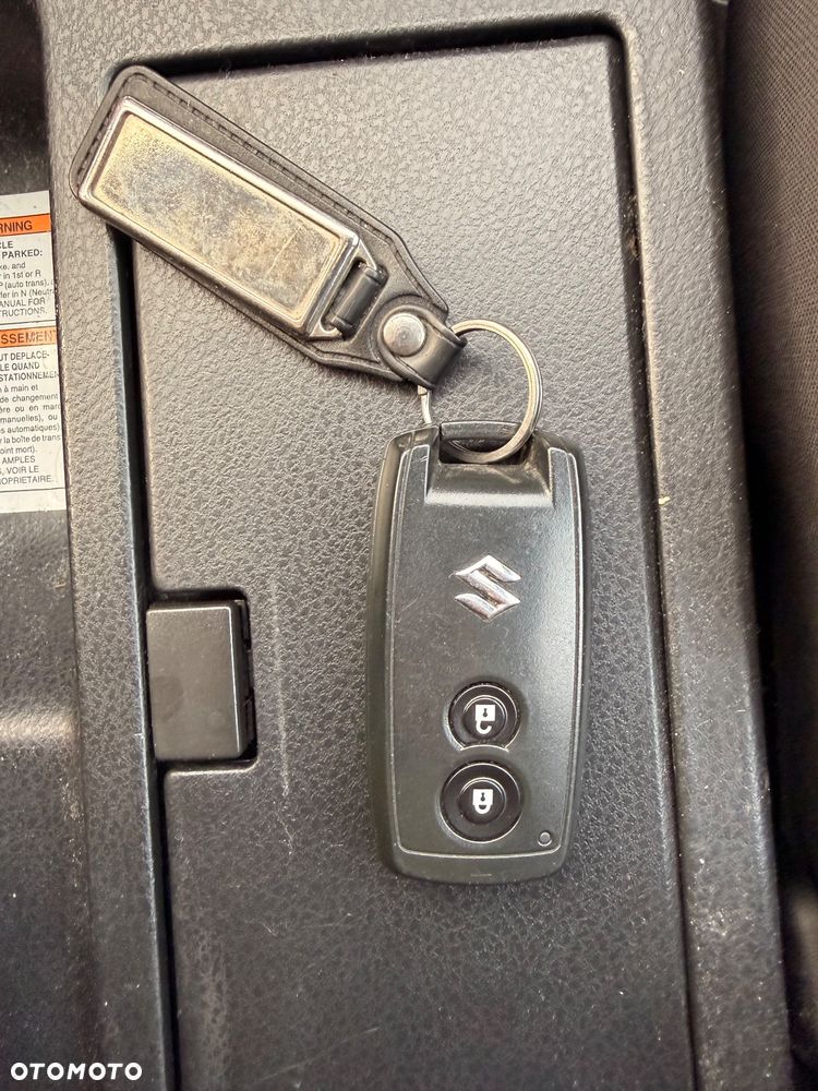 Suzuki Grand Vitara 2.4 Premium EU5 - 10