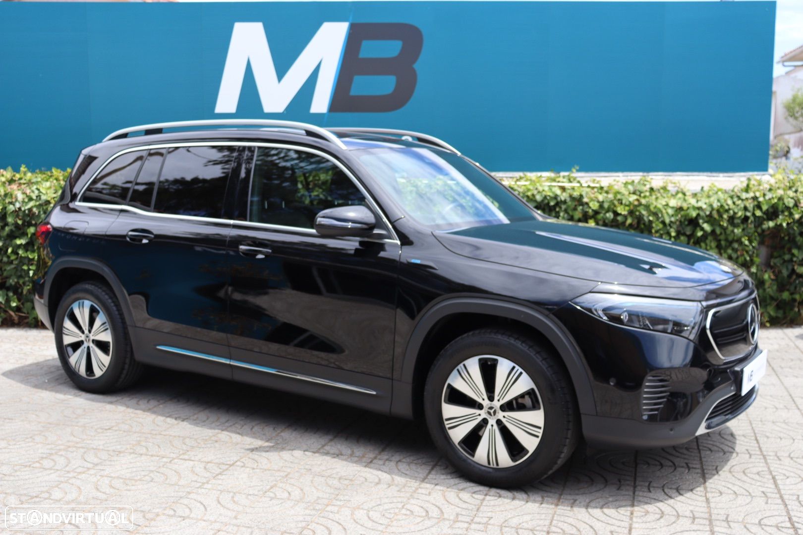 Mercedes-Benz EQB 250 Progressive - 1