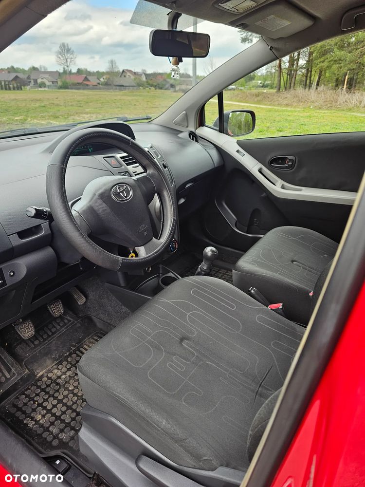 Toyota Yaris 1.0 Entry - 3