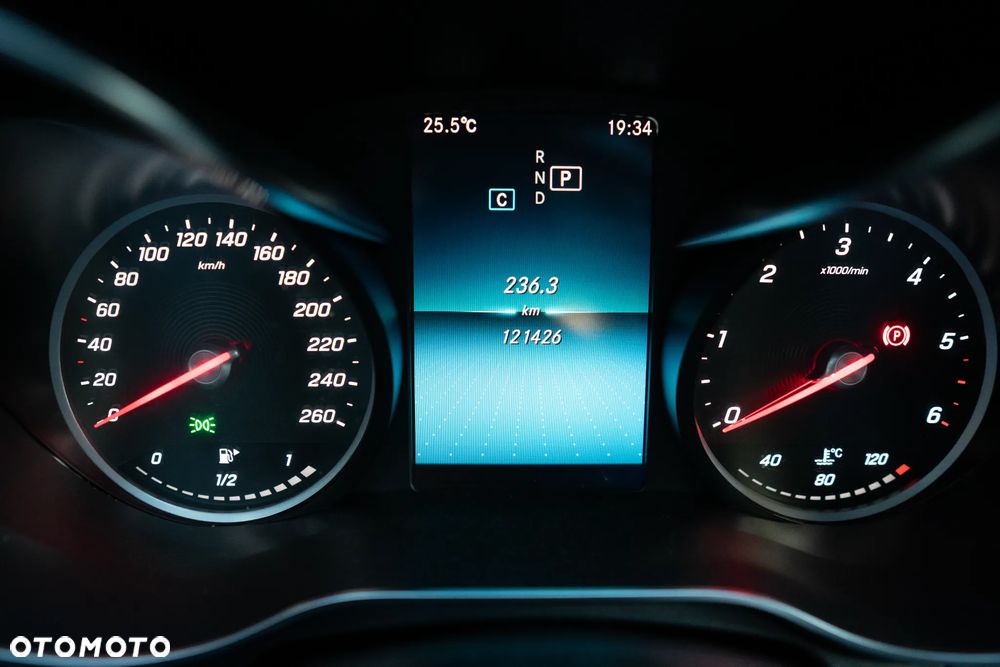 Mercedes-Benz Klasa C 200 d 9G-TRONIC - 20