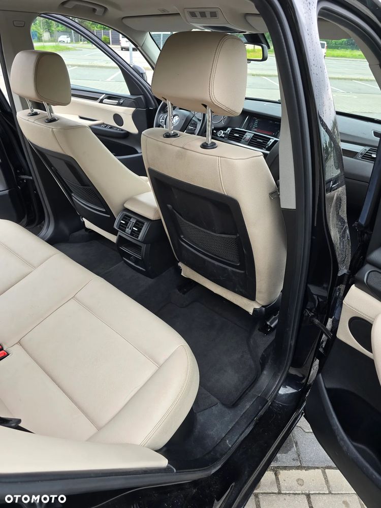 BMW X3 xDrive20d Advantage - 28