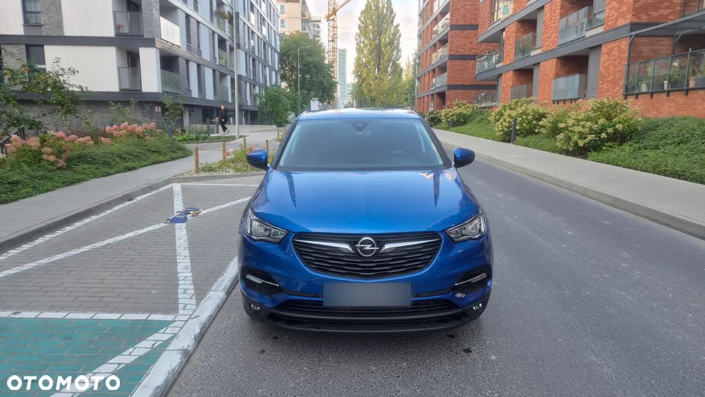 Opel Grandland X 1.2 T GPF Design&Tech S&S - 8