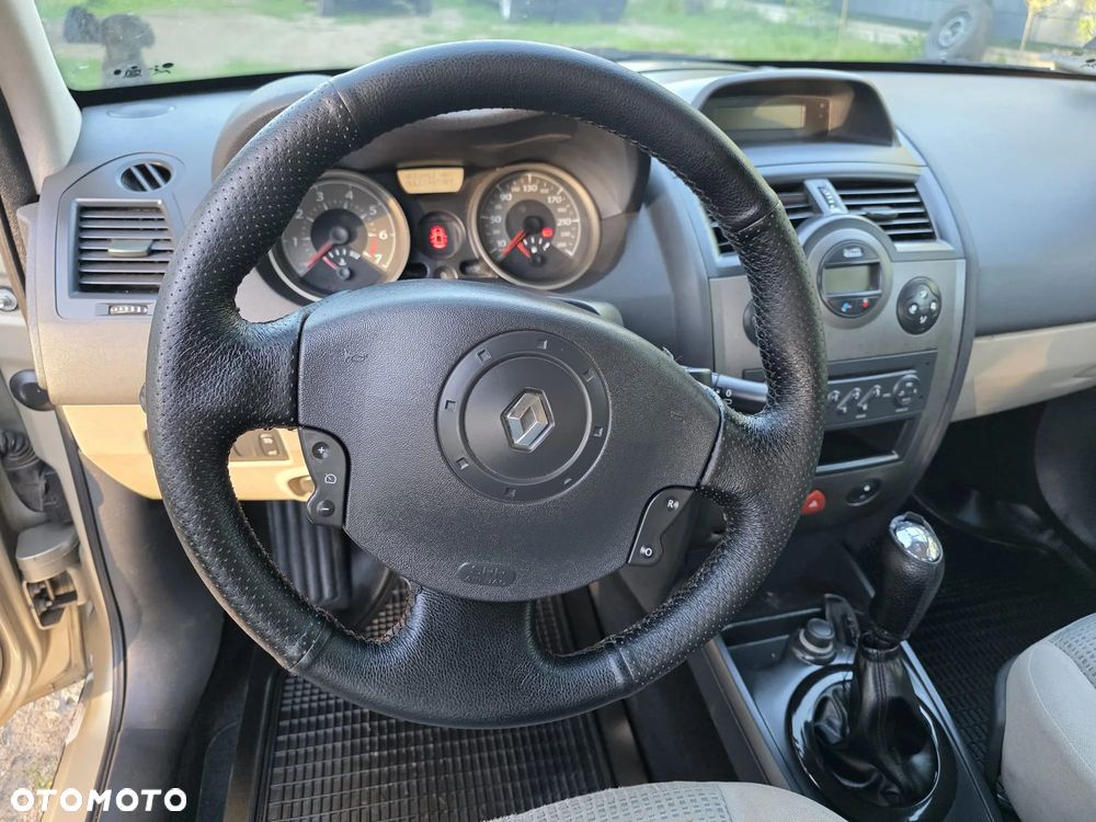 Renault Megane 1.6 16V Confort Dynamique - 3