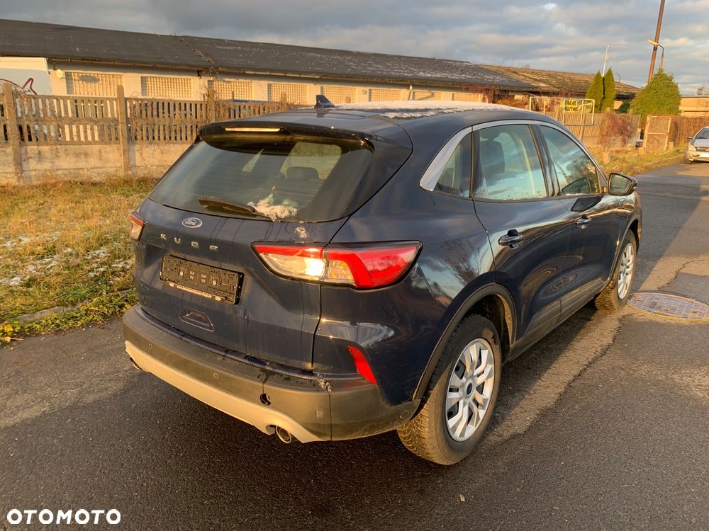 Ford Kuga - 4