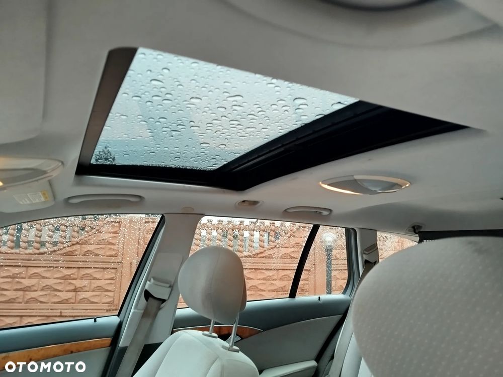 Mercedes-Benz Klasa E 220 T CDI Automatik Classic - 25