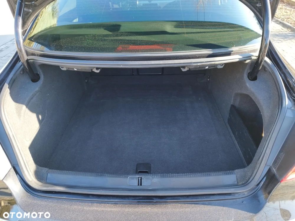 Volkswagen CC 2.0 TDI DPF BMT - 25