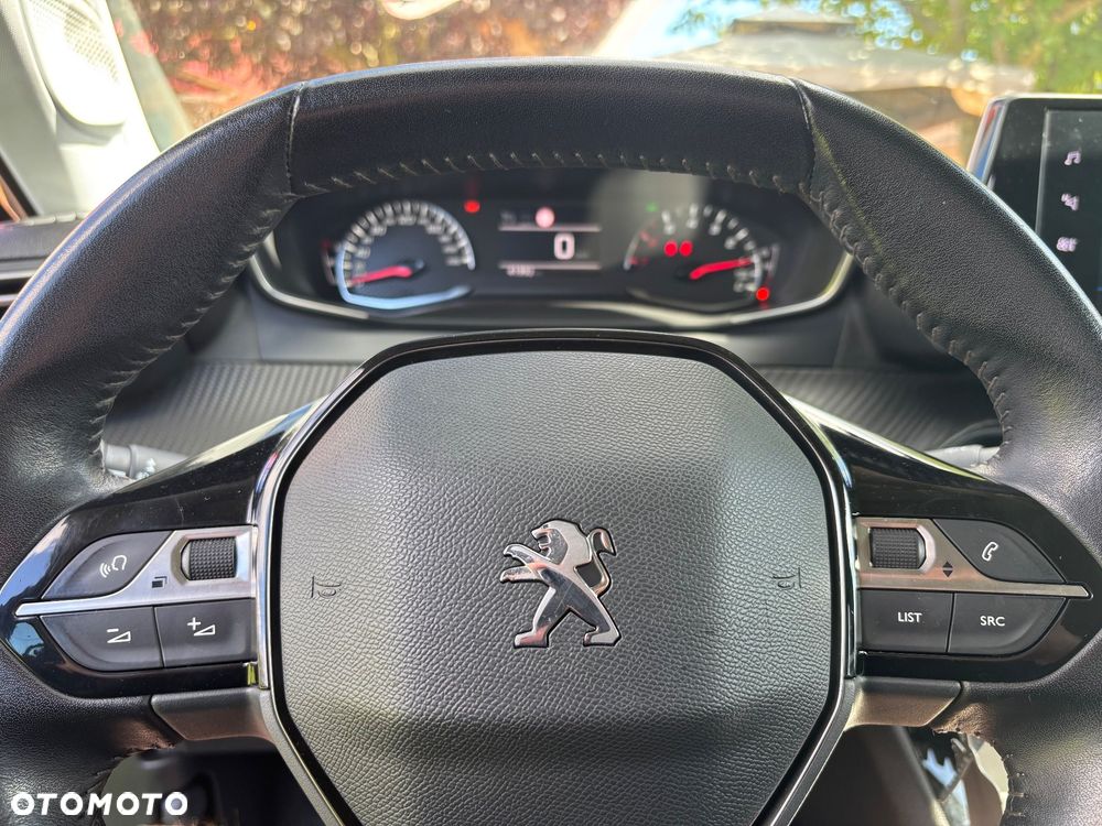 Peugeot 2008 PureTech 100 Stop&Start Allure Pack - 22