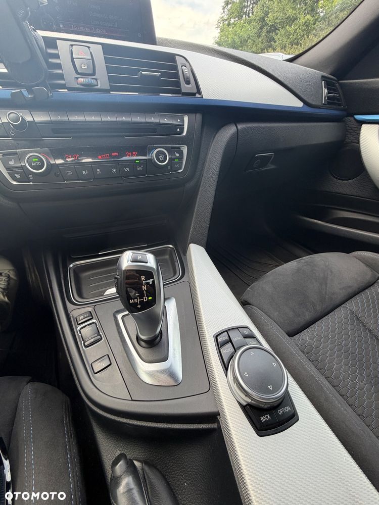 BMW Seria 3 330d xDrive - 10