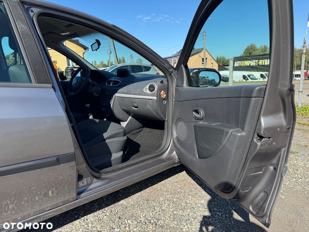 Renault Clio - 20