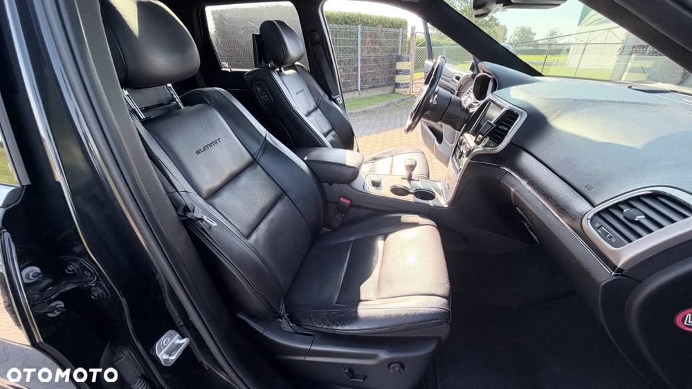 Jeep Grand Cherokee - 20