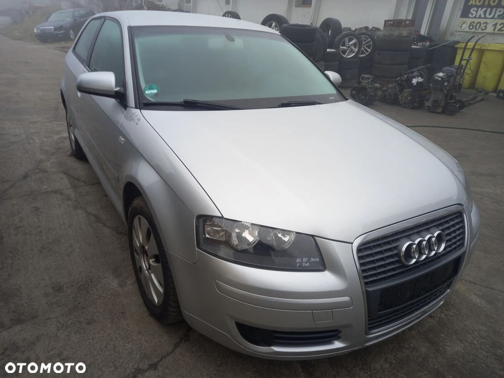 AUDI A3 8P PULPIT KONSOLA DESKA ROZDZIELCZA - 9