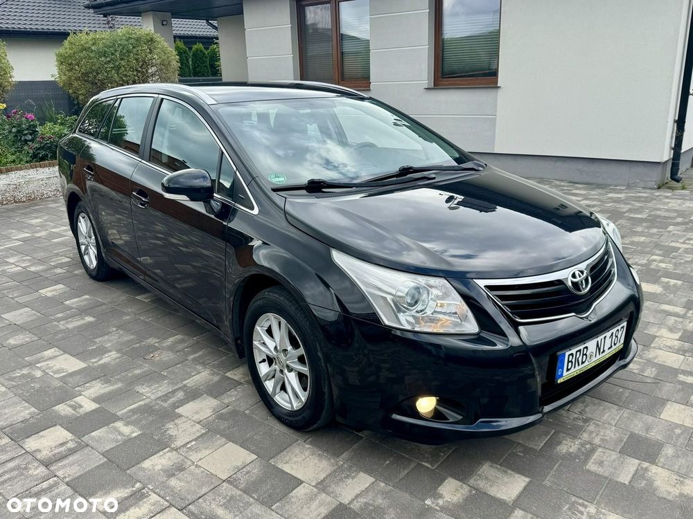 Toyota Avensis - 20