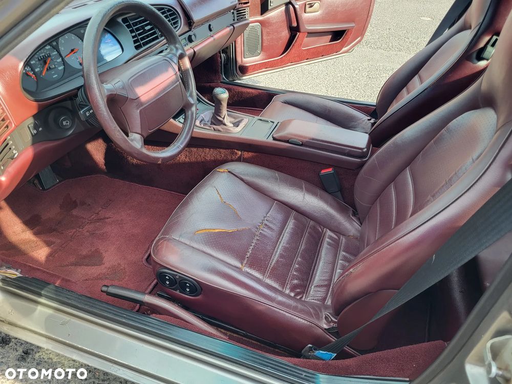 Porsche 944 2.5 Turbo - 10