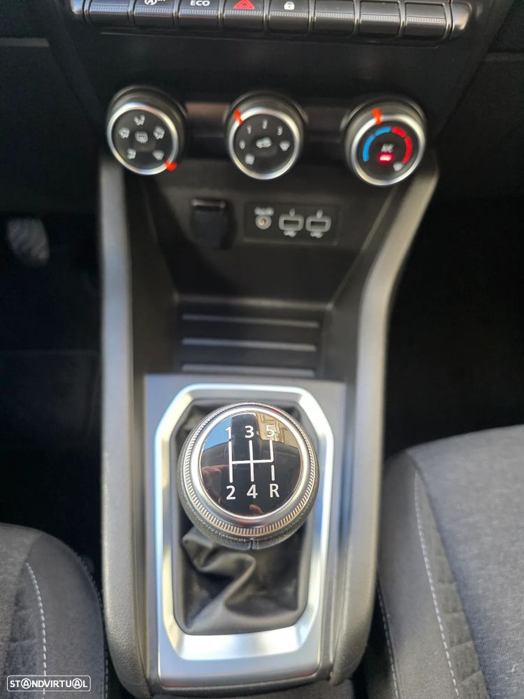 Renault Clio - 39