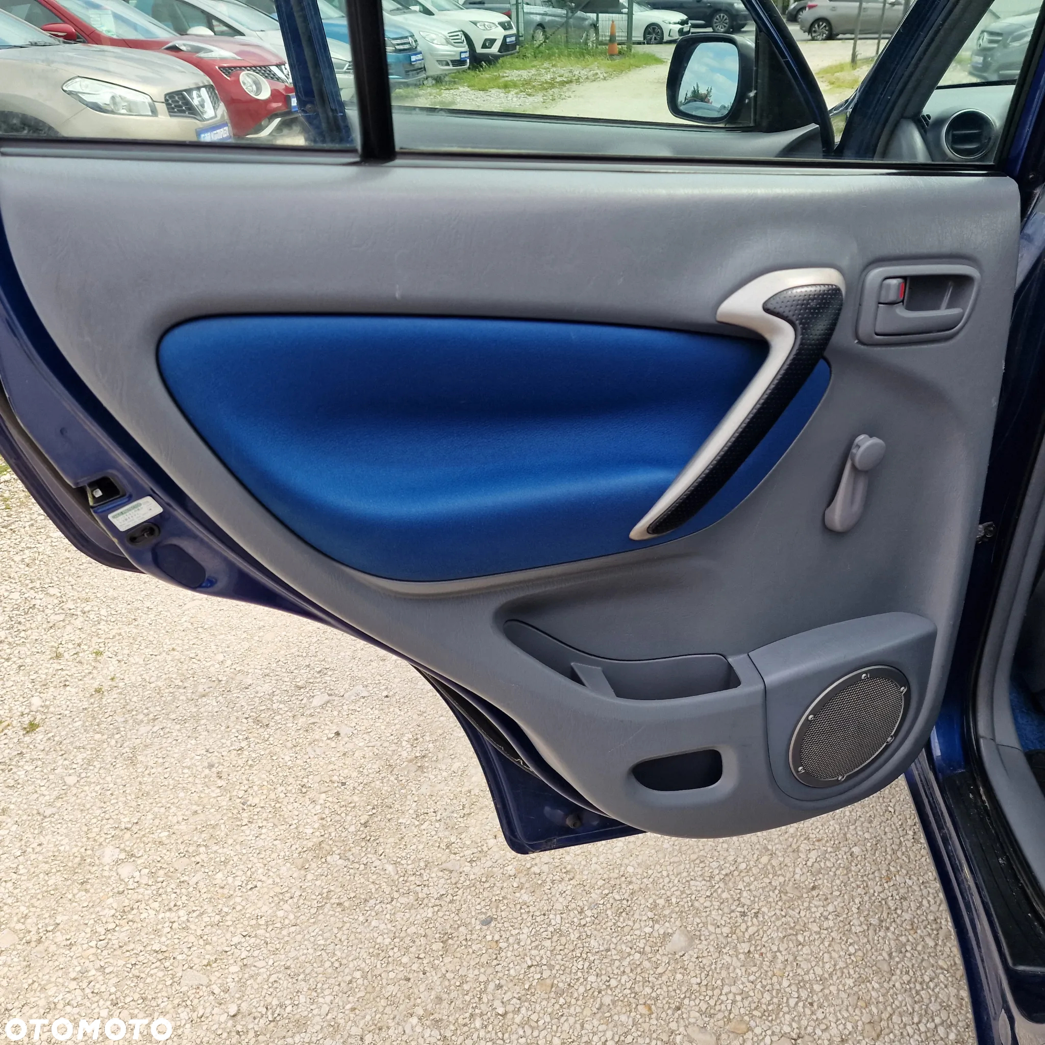 Toyota RAV4 1.8 VVT-i 4x2 - 14