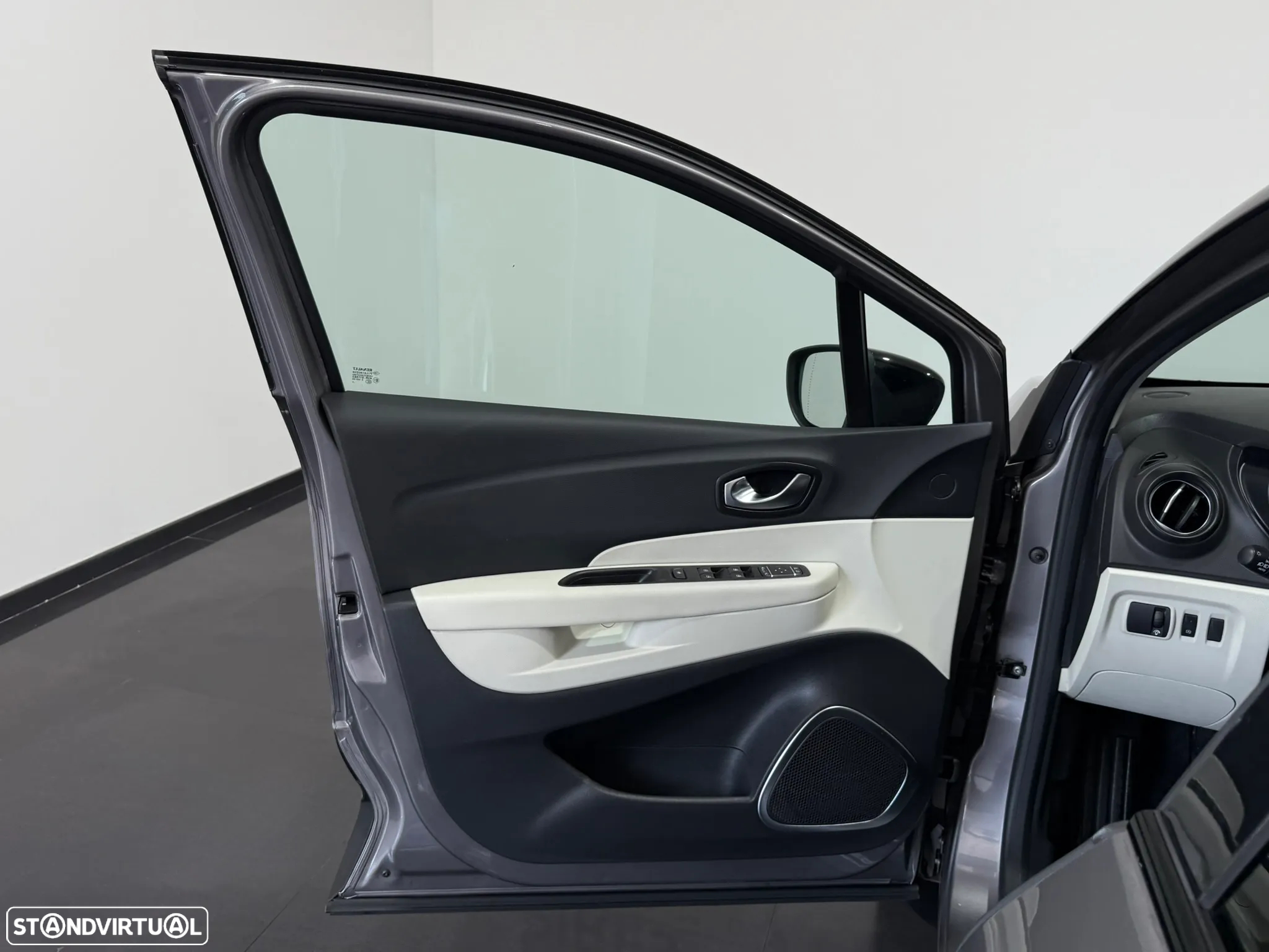Renault Captur 0.9 TCE Exclusive - 16