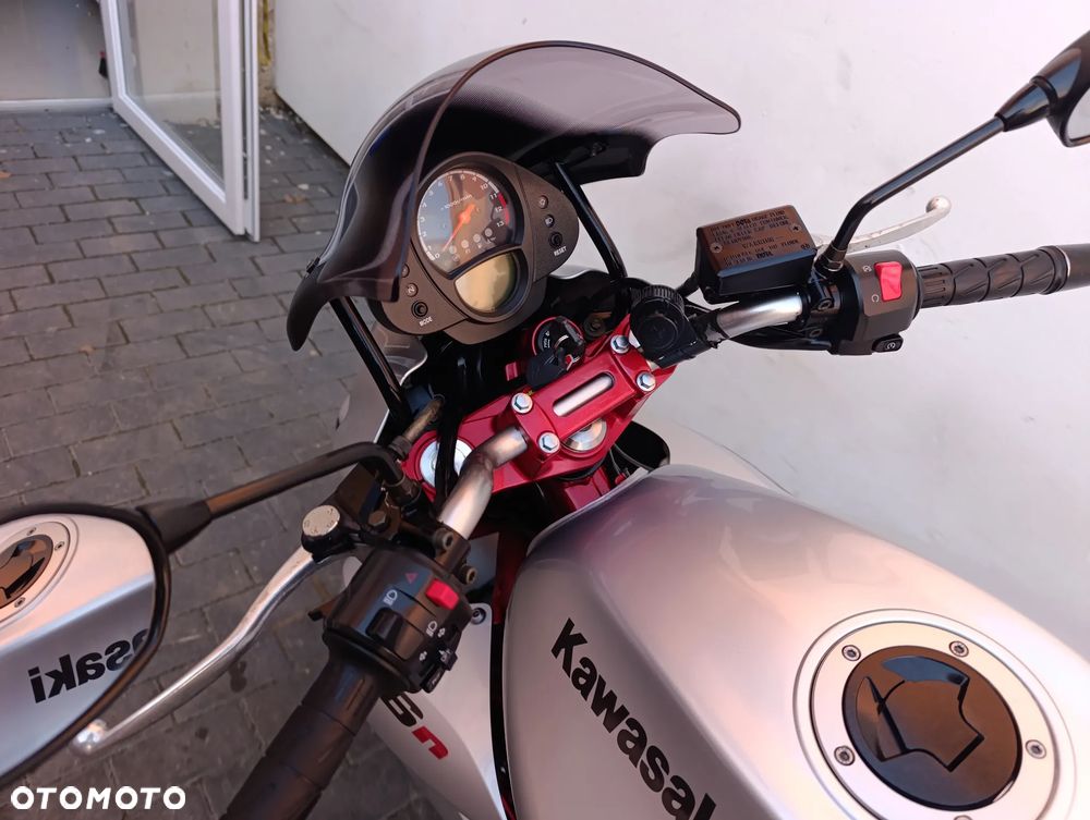 Kawasaki ER - 12