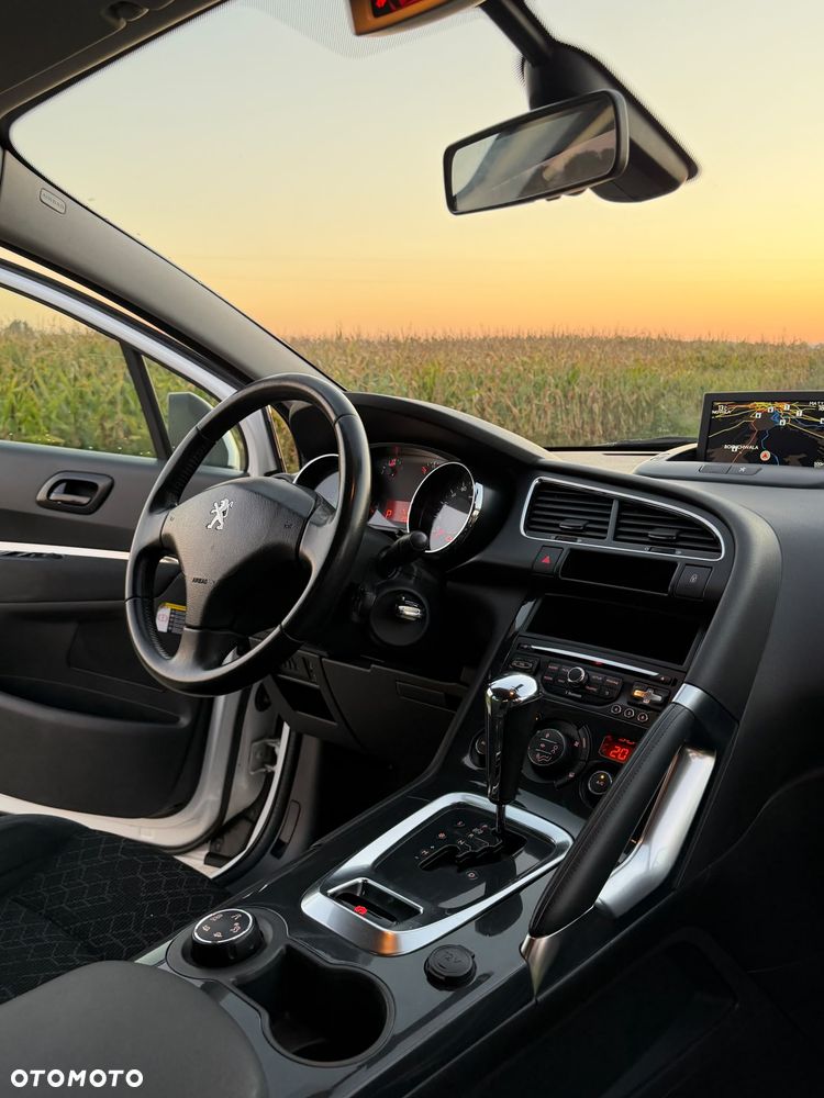 Peugeot 3008 - 10