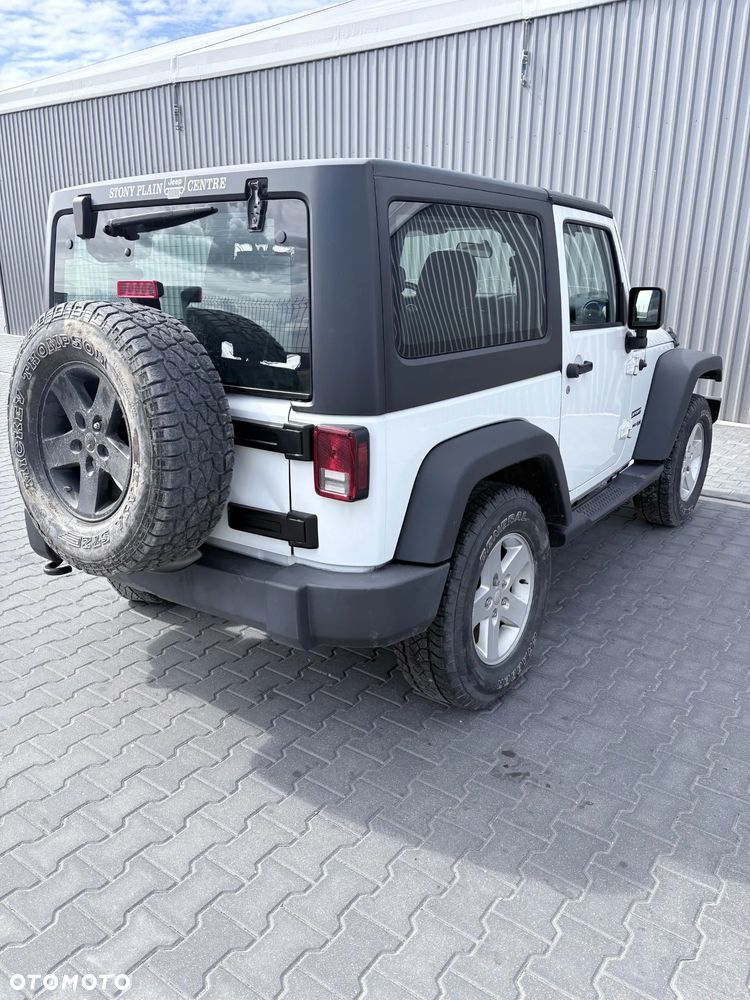 Jeep Wrangler - 6