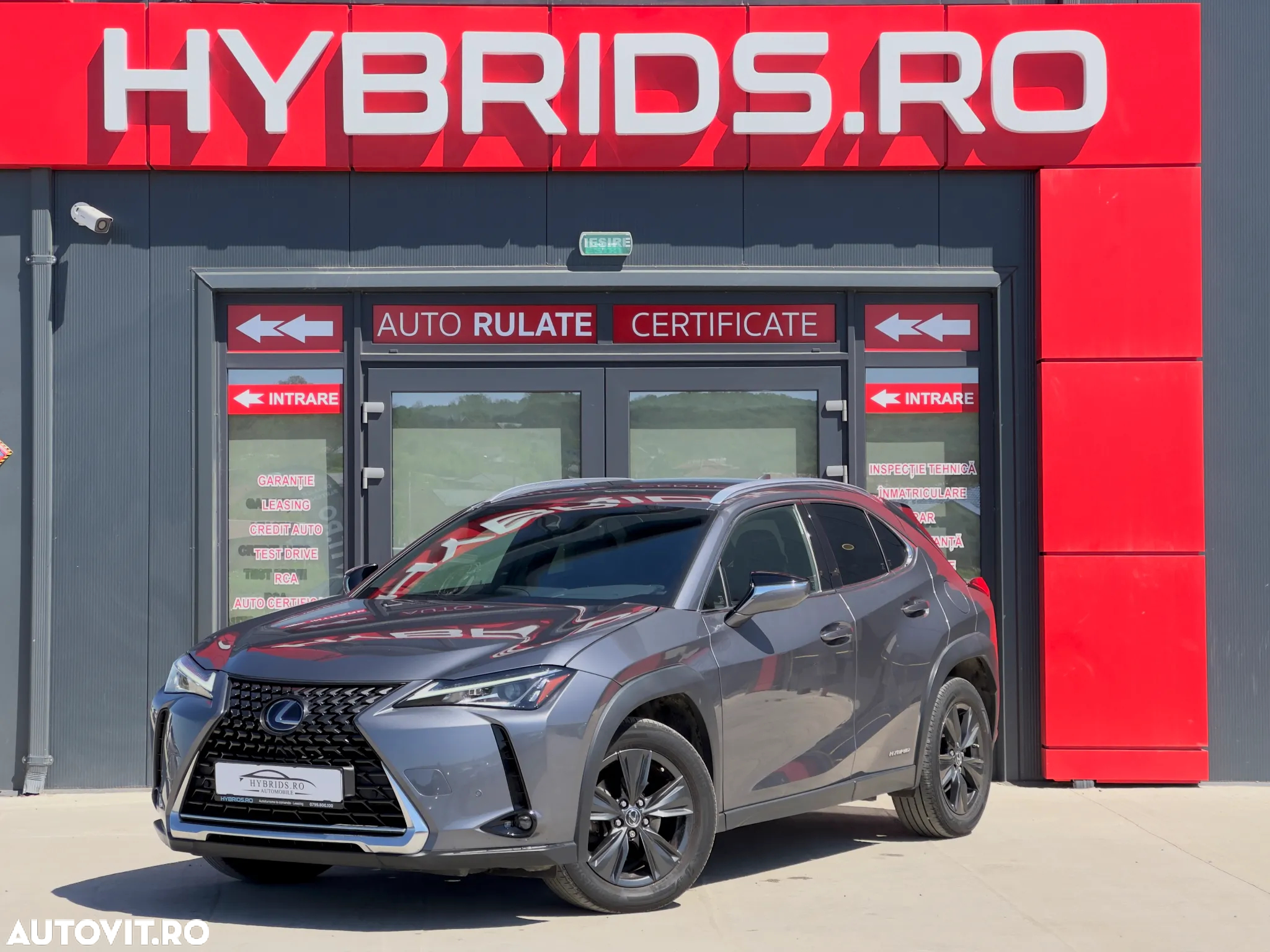Lexus UX 250h 2.0L HEV 20H- (178 HP) 4X2 CVT Executive - 4