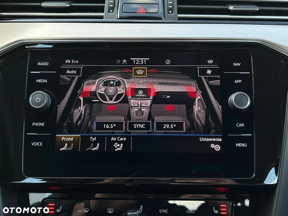 Volkswagen Passat 2.0 TDI Elegance DSG - 23