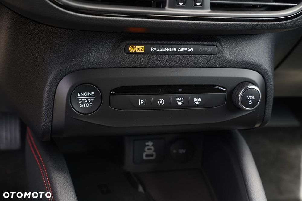 Ford Focus 1.0 EcoBoost mHEV ST-Line X - 22