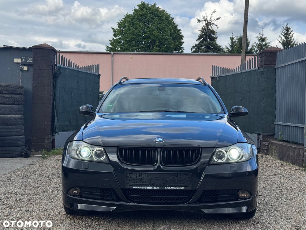 BMW Seria 3 318d DPF - 3