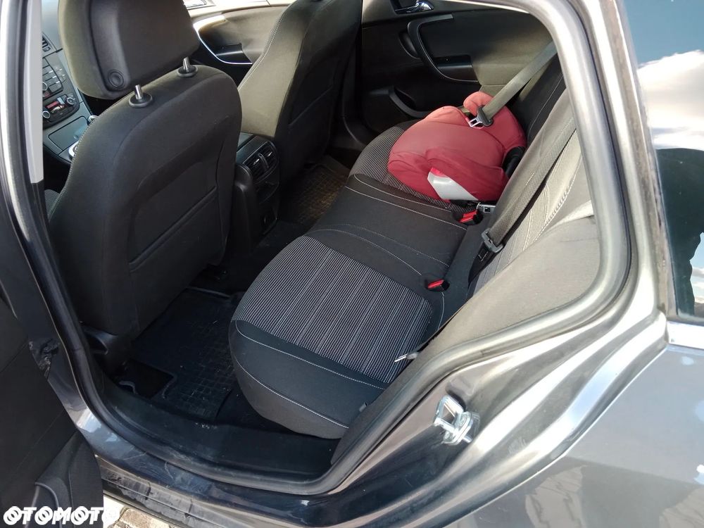 Opel Insignia 1.8 Sports Tourer - 12