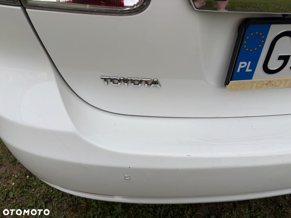 Toyota Avensis 1.8 Premium EU5 MS - 13