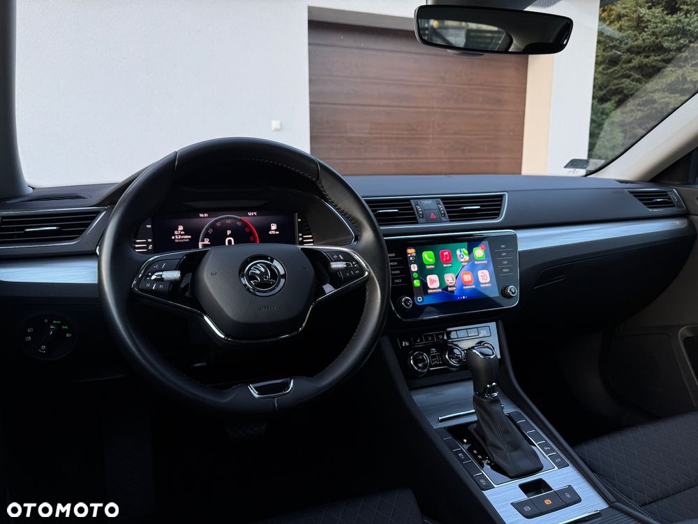 Skoda Superb 2.0 TDI SCR Ambition DSG - 19