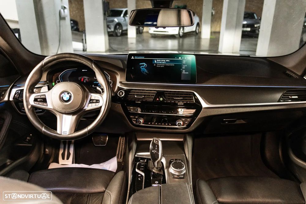 BMW 530 e Pack Desportivo M - 23
