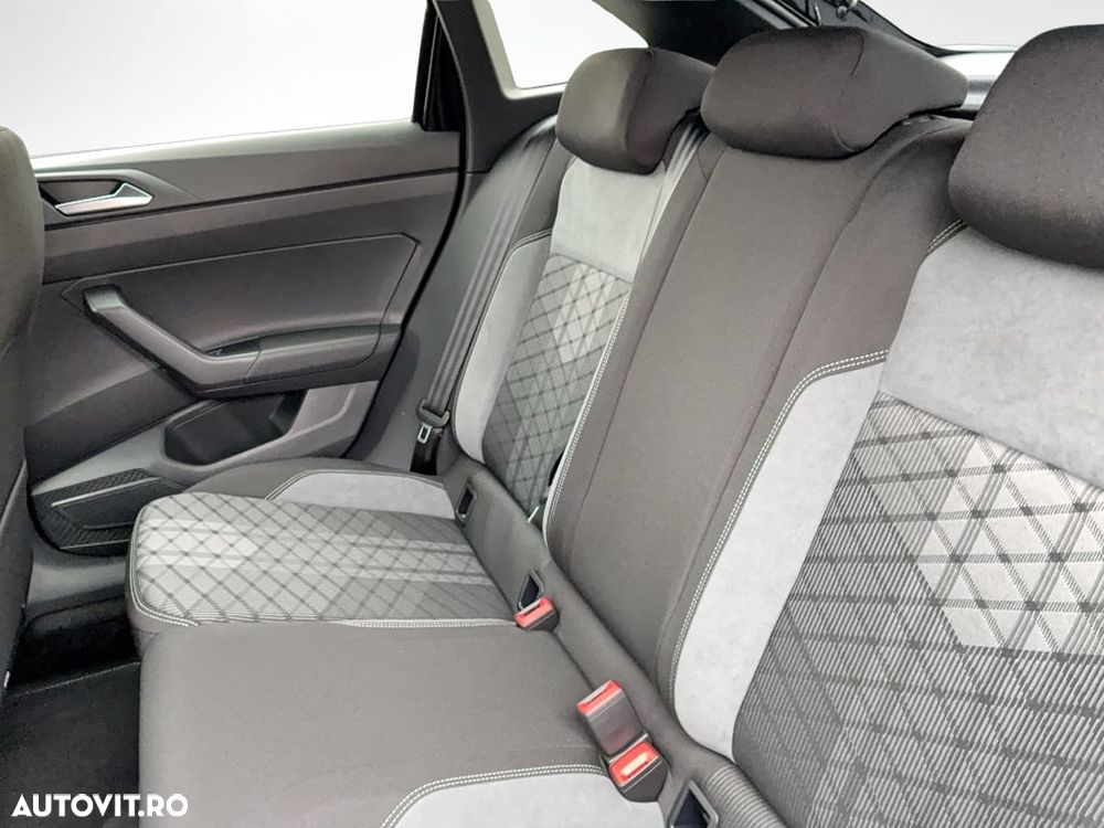 Volkswagen Taigo 1.5 TSI DSG R-Line - 9