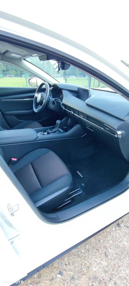 Mazda 3 - 9