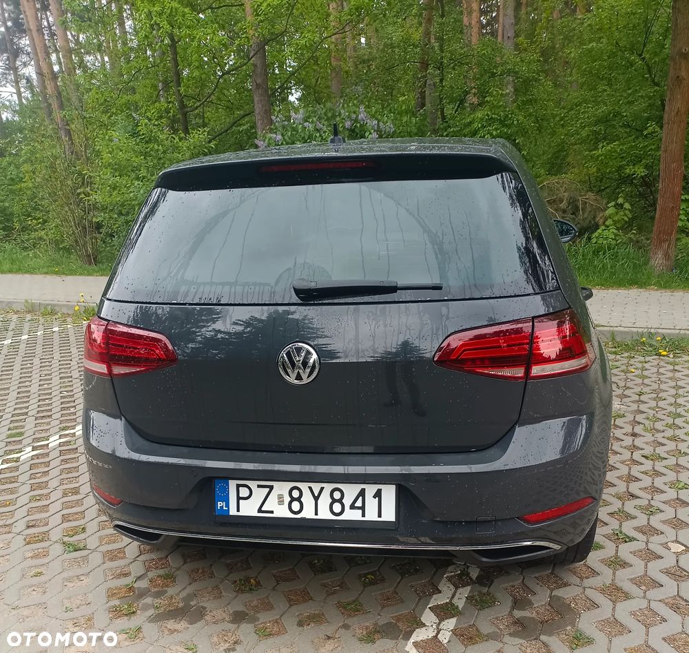 Volkswagen Golf - 8
