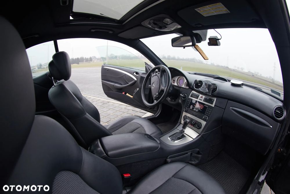 Mercedes-Benz CLK - 20