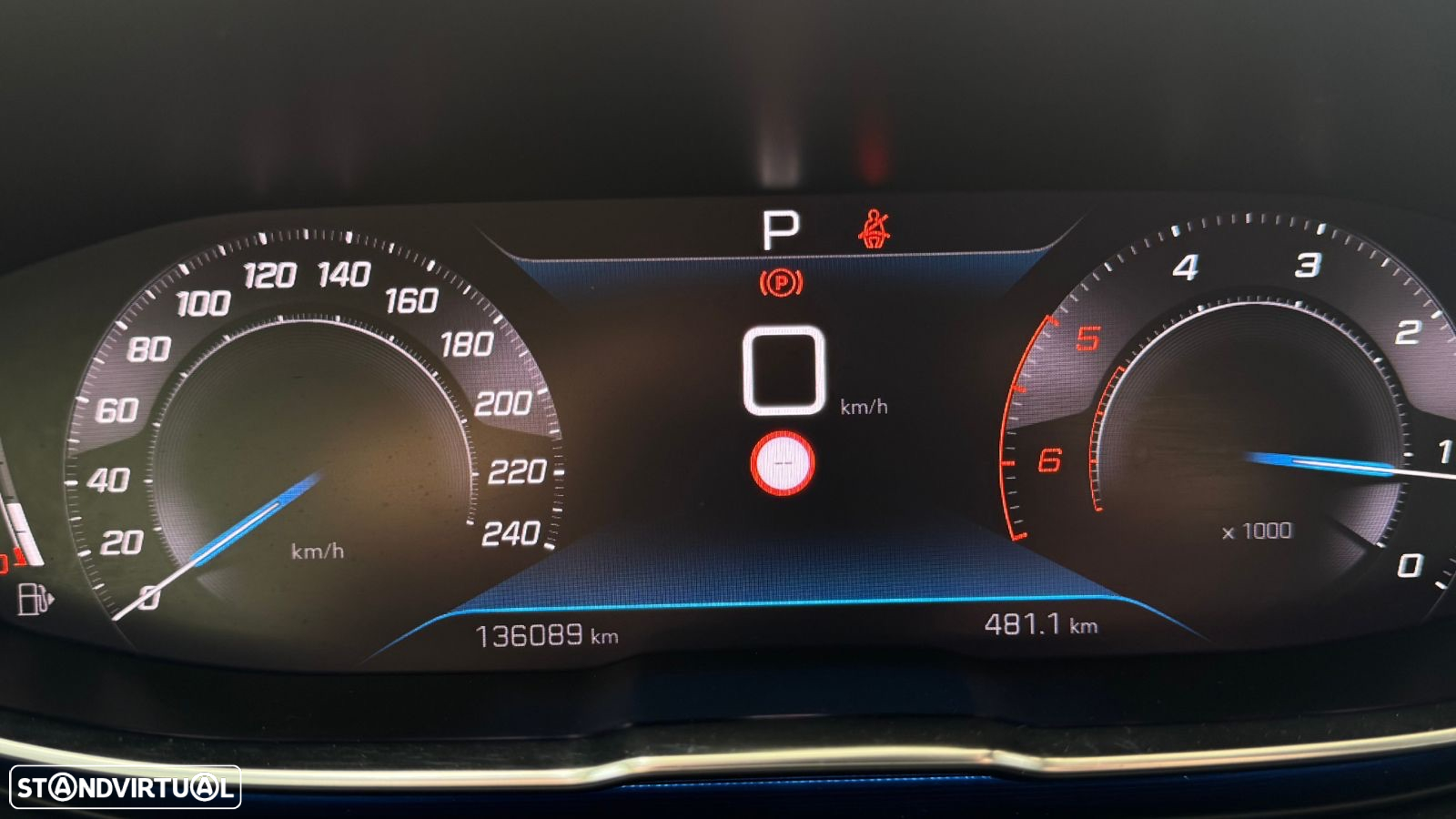 Peugeot 5008 1.5 BlueHDi Allure EAT8 - 14