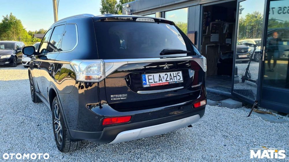 Mitsubishi Outlander - 7
