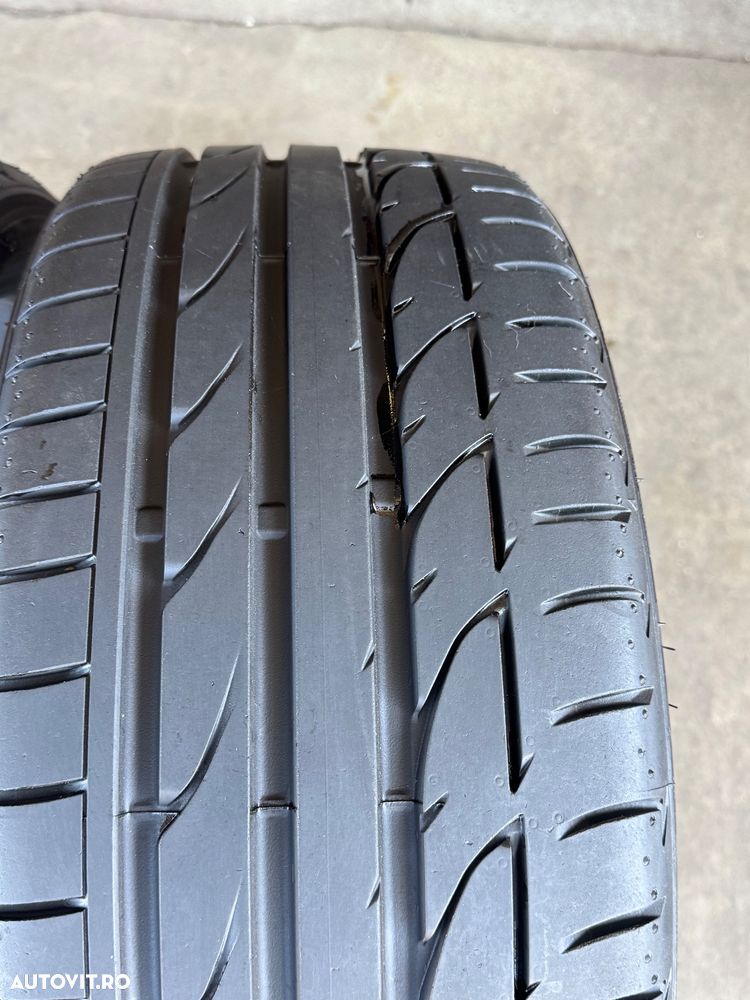 Vând 2 anvelope 225/35/18 bridgestone de vară ca noi - 4