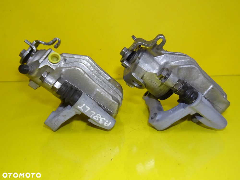 ZACISK ZACISKI HAMULCOWE KOMPLET TYŁ AUDI A3 8L Ø 38MM LUCAS NR2 - 7