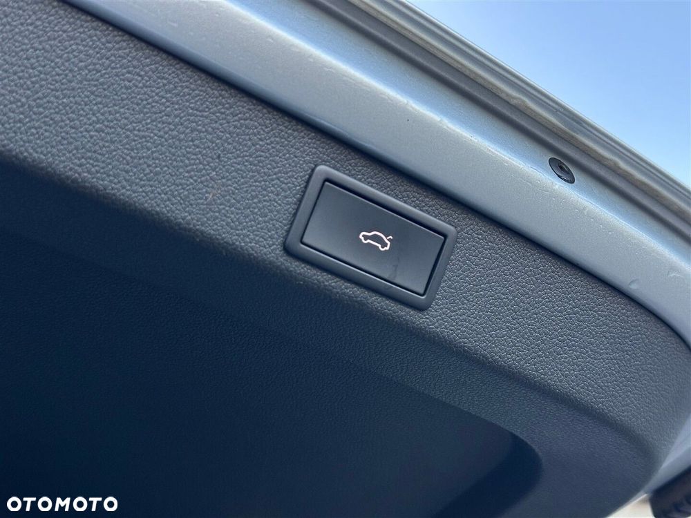 Skoda Superb 1.5 TSI Ambition DSG - 32