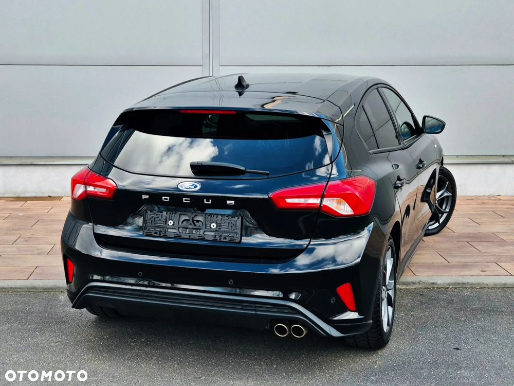 Ford Focus 1.5 EcoBoost ST-Line - 11